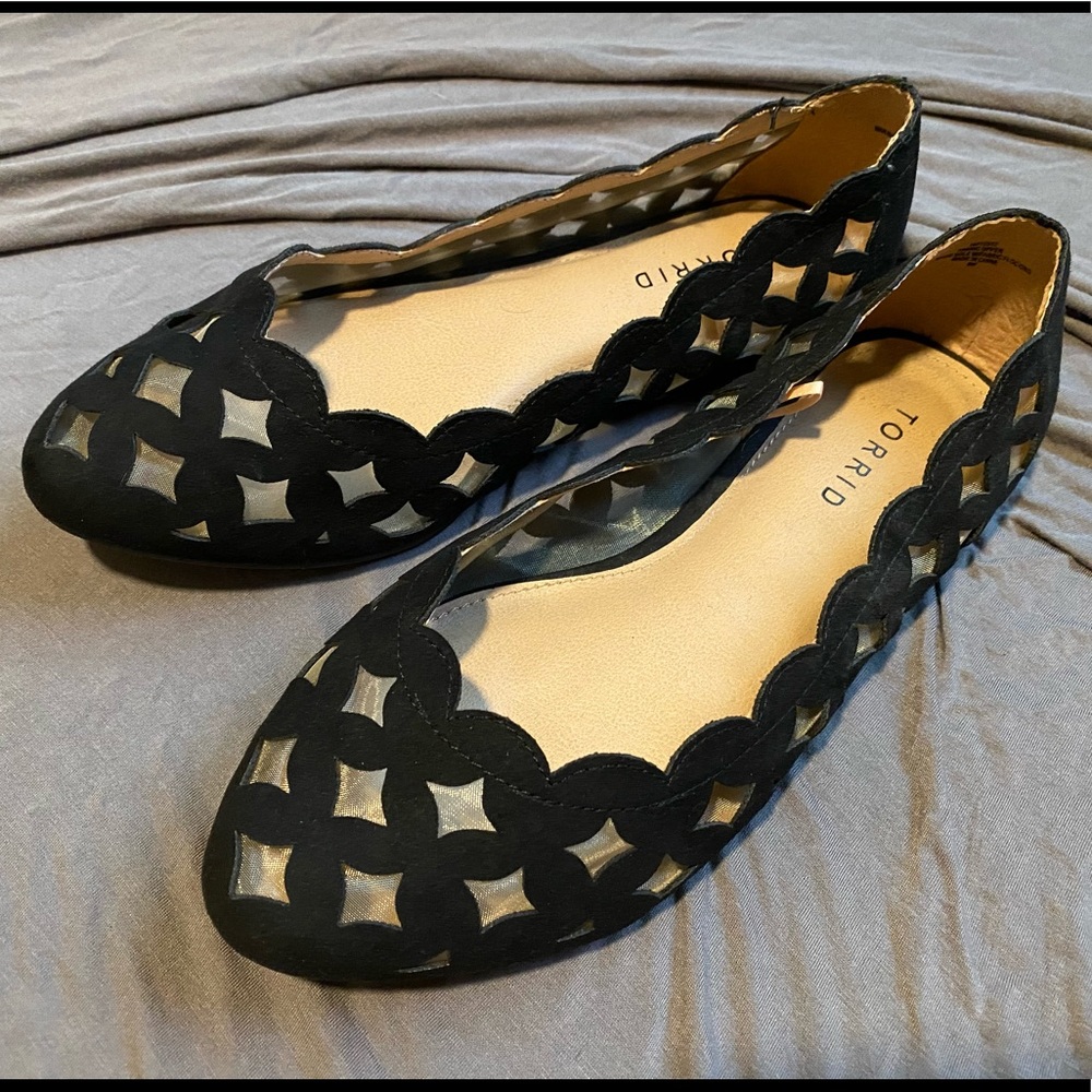 Torrid | Cut Out Ballet Flats | 8 W | Black NWOT